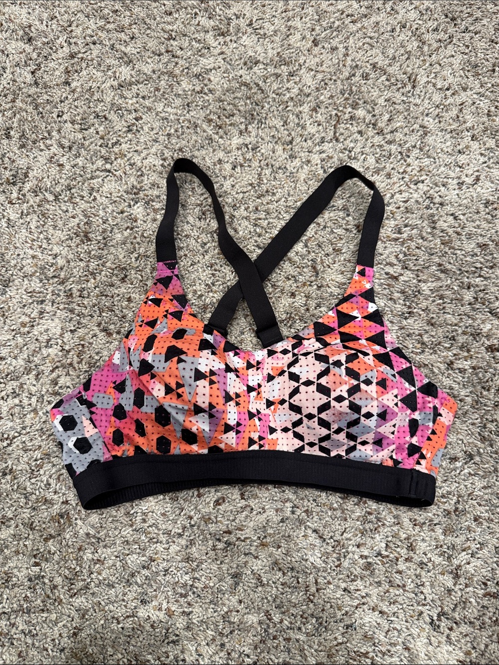 Victoria Sport Geometric Print Sports Bra in Pink & Black